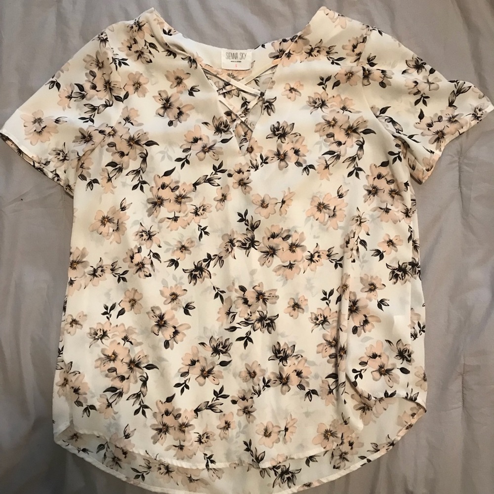Floral top